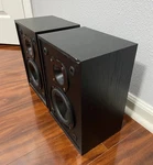 (set Of 2) Klipsch Kg .5 Black Stereo Bookshelf Speakers -. Fixed Price $110.00.